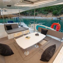 Lagoon 450 F