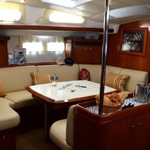 Beneteau Oceanis 523