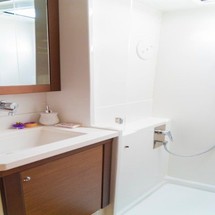Lagoon 450 F
