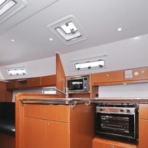 Bavaria Cruiser 36