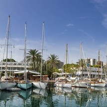 Sunseeker Mustique 42