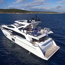 Azimut Grande 30 METRI