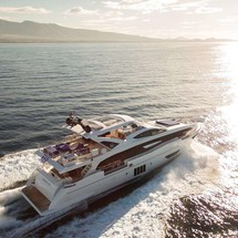 Azimut Grande 30 METRI