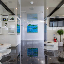 Luxury motor yacht pearl 60