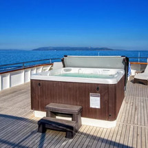 Luxury motor yacht pearl 60