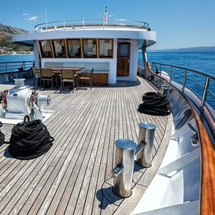 Luxury motor yacht pearl 60
