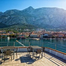 Luxury motor yacht pearl 60