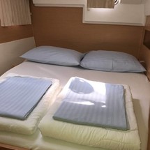 Lagoon 400