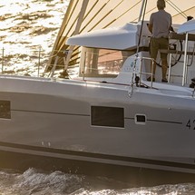 Lagoon 42