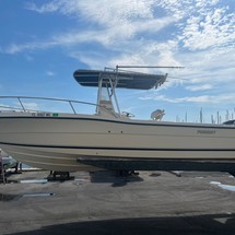 Pursuit 2870 center console