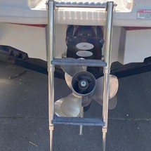 Sea Ray 240 Sundeck