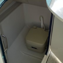 Sea Ray 240 Sundeck