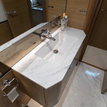 Princess V65