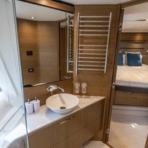 Princess V65