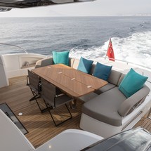 Princess V65