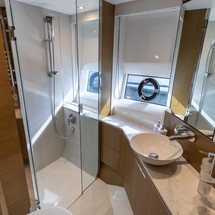Princess V65