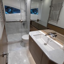 Princess V65
