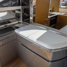 Princess V65