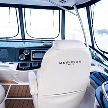 Meridian 441 Sedan