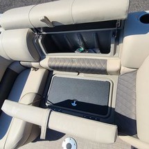 Sun Tracker SportFish 22 DLX