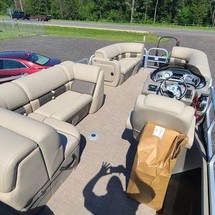 Sun Tracker SportFish 22 DLX