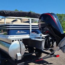 Sun Tracker SportFish 22 DLX