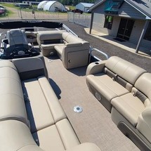 Sun Tracker SportFish 22 DLX