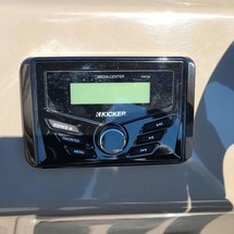 Sun Tracker SportFish 22 DLX