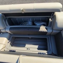 Sun Tracker SportFish 22 DLX