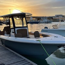 Sea Ray hunt ultra 211