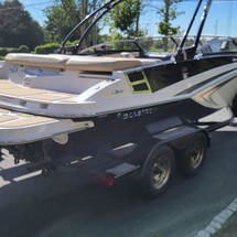 Glastron GT 225