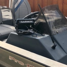 Lund Boats 1875 Pro-V Bass