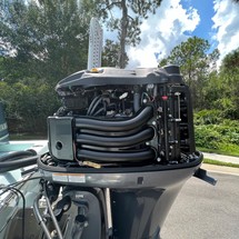 Ranger boats 2400 bay