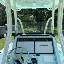 Ranger boats 2400 bay