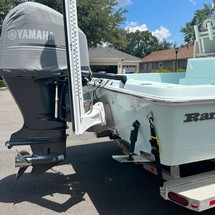 Ranger boats 2400 bay