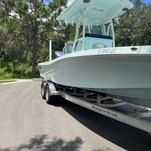 Ranger boats 2400 bay