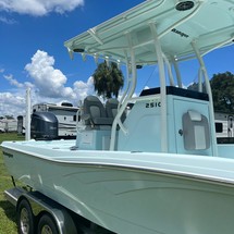 Ranger boats 2400 bay