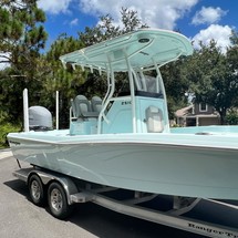 Ranger boats 2400 bay