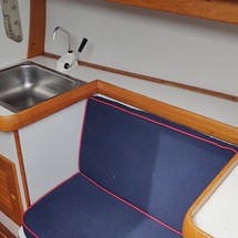 Alerion Yachts express 28