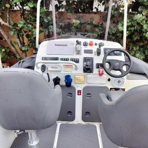 Sealegs 7.1m rib