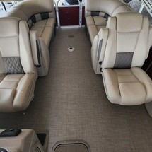 Sun Tracker Party Barge 22 DLX