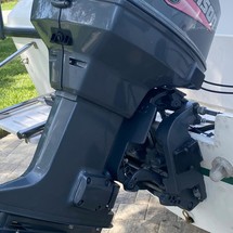 Angler Pro Boats 2900 center console