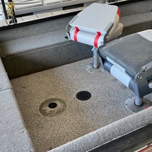 Tracker Super Guide V-16 SC