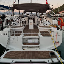 Beneteau Oceanis 38.1