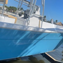 Pursuit 2870 center console