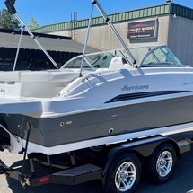 Hurricane 187 sun deck