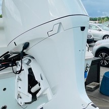 Sea Ray hunt ultra 211