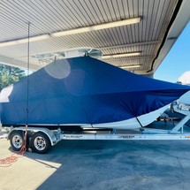 Sea Ray hunt ultra 211