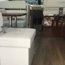 Axopar 37 C T-Top