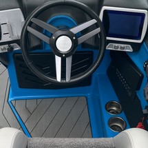 Malibu Wakesetter 24 MXZ